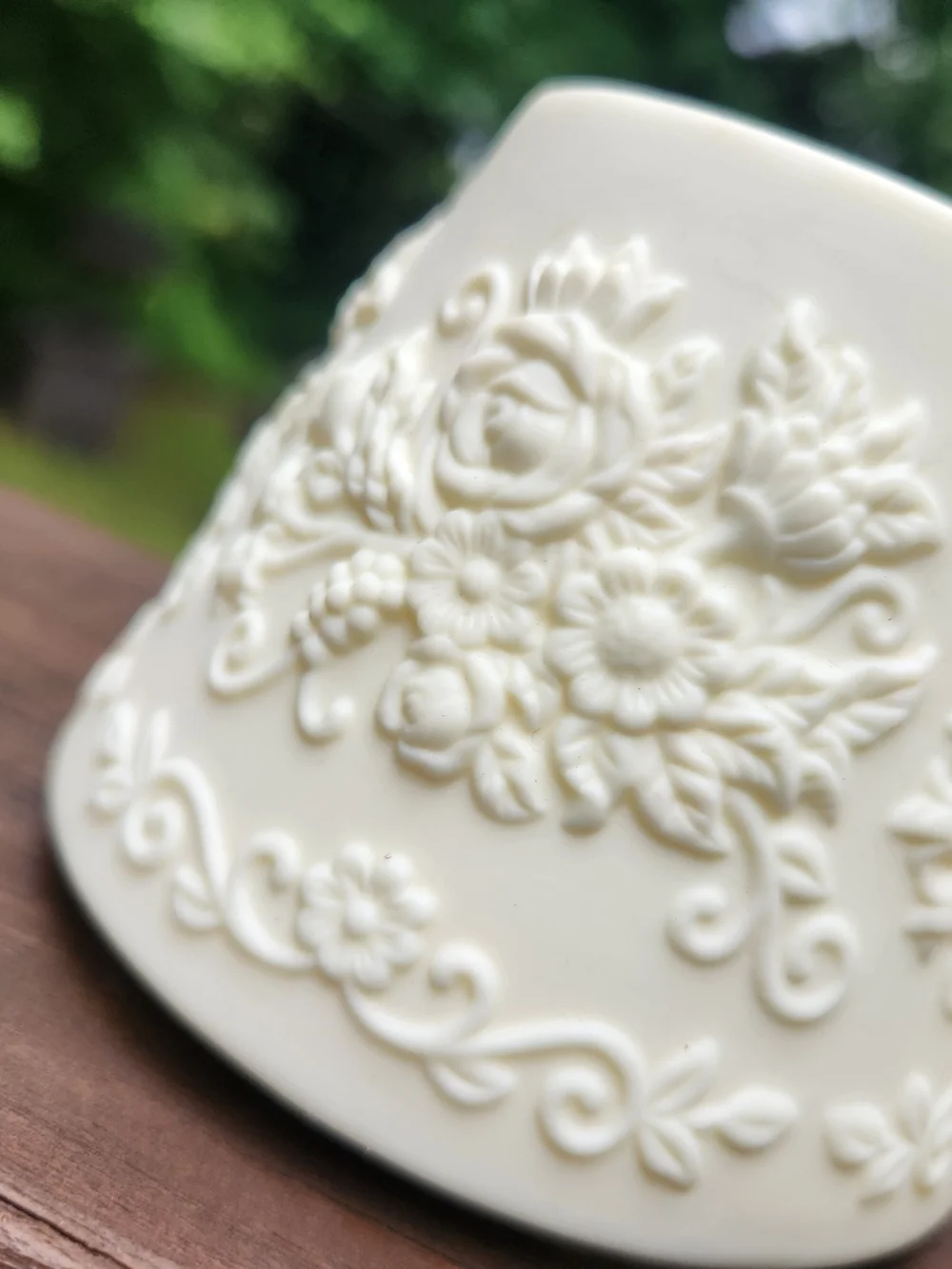 Yankee Candle Bisque Porcelain Floral Shade & Matching Underplate For Small Jar